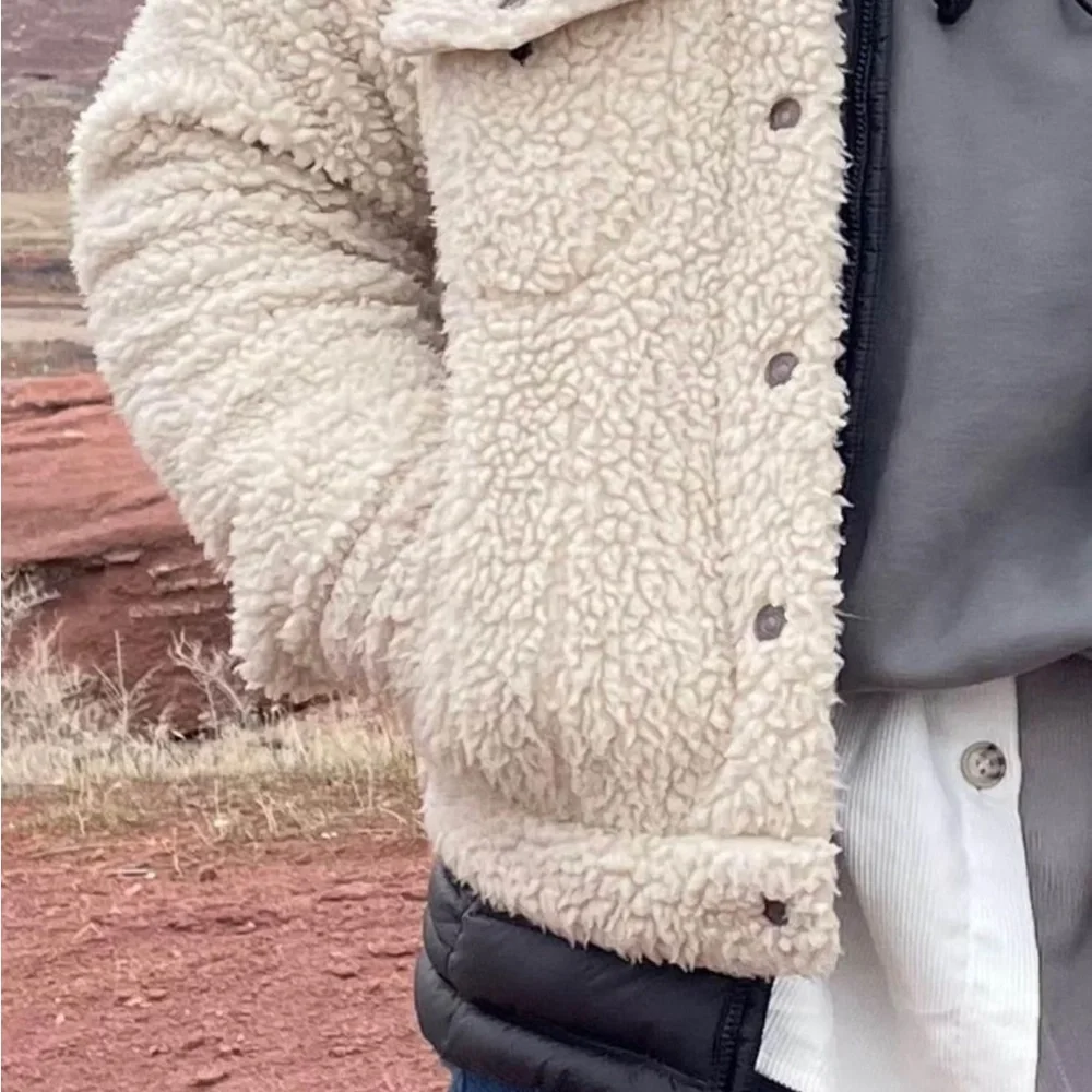 Levi’s Sherpa teddy cream bomber jacket - Picture 4 of 5